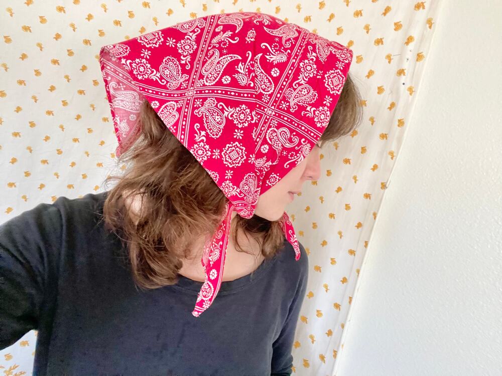 Vintage 70s Red Paisley Cotton Triangle Bandana Headscarf